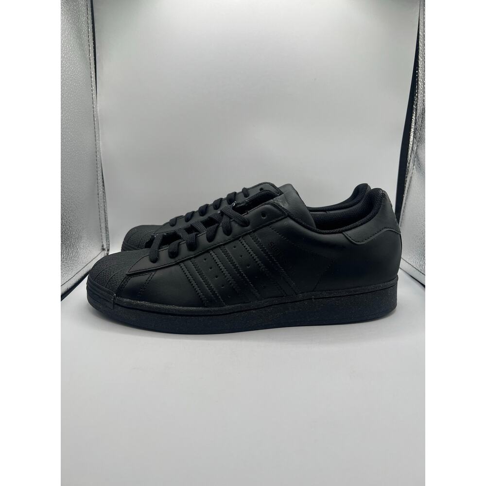 Adidas Superstar “All Black” size 10 men’s